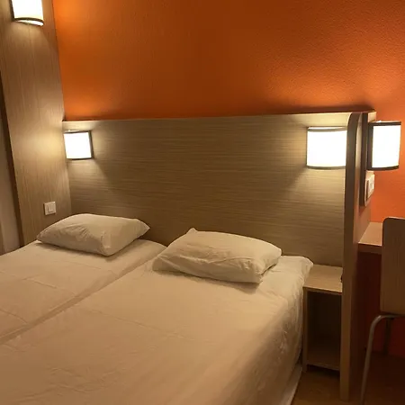 Premiere Classe Angouleme Ла-Курон