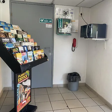 Отель Premiere Classe Angouleme Ла-Курон