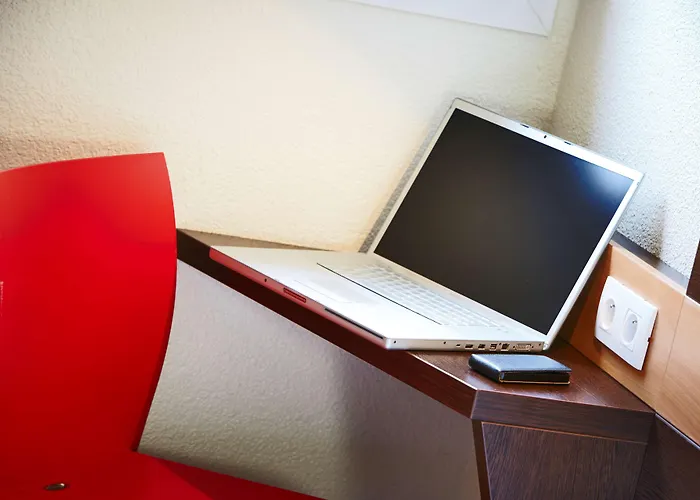 Premiere Classe Angouleme Hotel La Couronne (Charente)