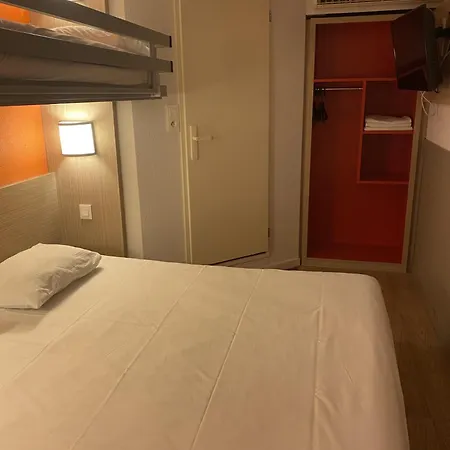 Hotel Premiere Classe Angoulême La Couronne (Charente)