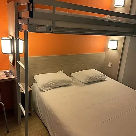 Premiere Classe Angouleme Hotel La Couronne (Charente)