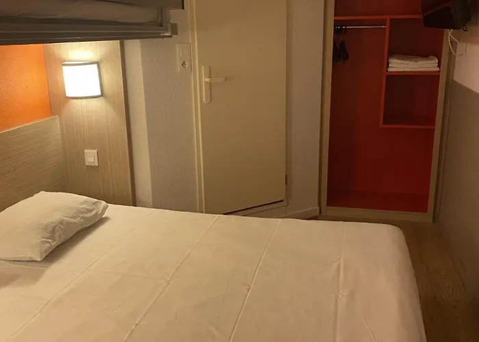 Hotel Premiere Classe Angouleme La Couronne (Charente)